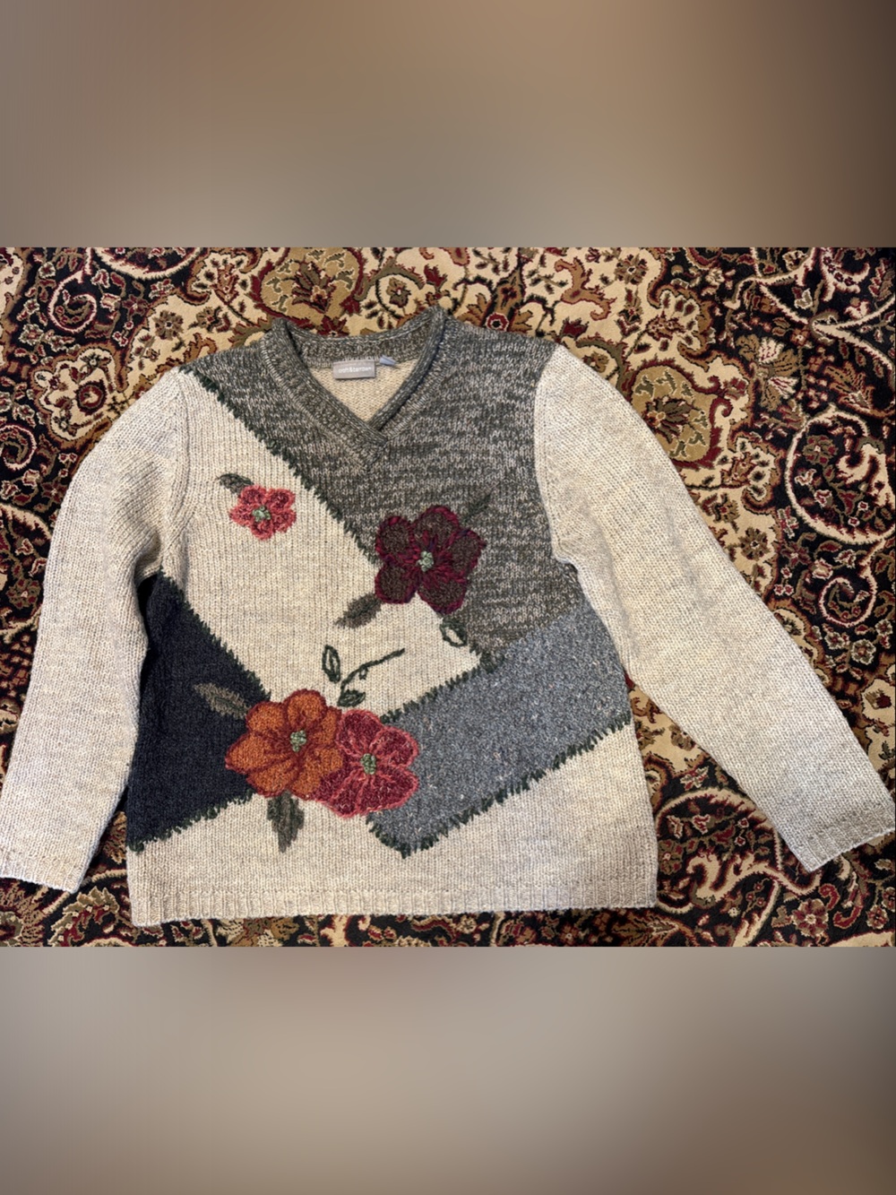Croft Barrow Cream and GreenCrewneck Sweater XL Multicolor Floral Embroidery